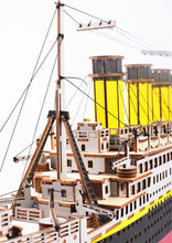 Load image into Gallery viewer, Titanic Model 3D Wooden Puzzle