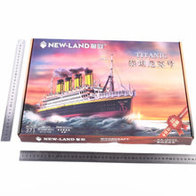 Load image into Gallery viewer, Titanic Model 3D Wooden Puzzle